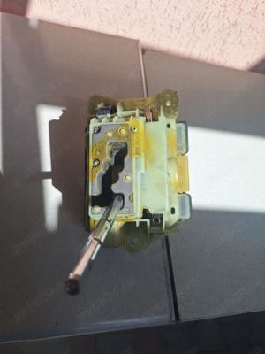 Vând timoniera automată și cutie cu placă electronica nouă și convertizor