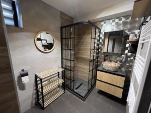 regim hotelier apart modern - imagine 2