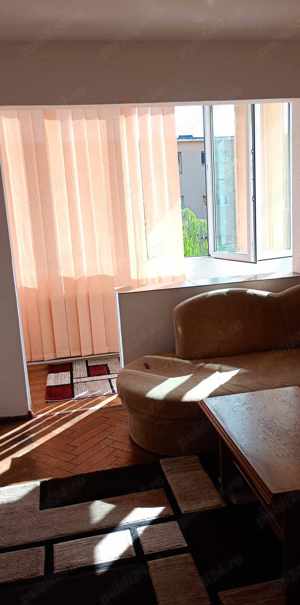 închiriez apartament zona Orizont  - imagine 9