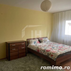 Apartament cu 3 camere decomandat, zona Aurel Vlaicu