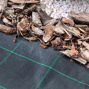 Agrotextil GeoTerra negru sau alb 100g mp - imagine 3