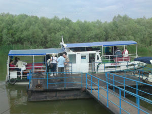 Transport marfuri sau pasageri pe Dunare . - imagine 4