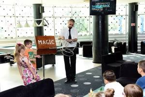 Petreceri copii Rm Valcea magician - imagine 5