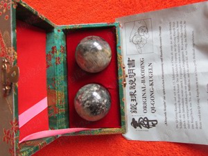 cadou rar Bile QI Gong piatra jad relaxare, masaj, yoga .. China 1960 - imagine 6