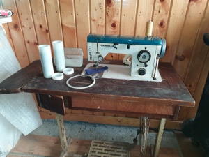 masina de cusut Camelia - imagine 3