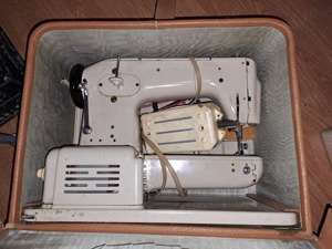 Vanzare masina cusut