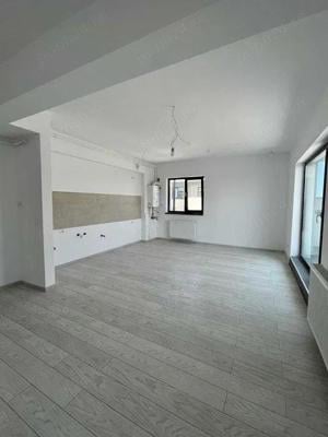 Apartament cu 2 camere, tip PENTHOUSE, cu terasa, in statia STB, Bragadiru Nou - imagine 3