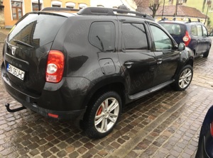 Vând Dacia Duster, an 2011, GPL( Instalație din fabrică) + Benzină , Pret 4900 euro - imagine 2 Vând Dacia Duster, an 2011, GPL( Instalație din fabrică) + Benzină , Pret 4900 euro - imagine 2