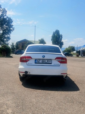 Vând Skoda Superb 2,2015 automata  - imagine 5