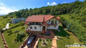 FILM! Sophisticated villa in an exclusive natural setting, Pestisu Mic, Valea Nandrului. - imagine 3