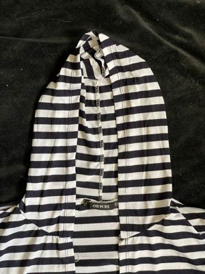 Cardigan cu gluga dungi albe negre blazer dama