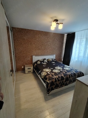 Închiriez apa 2 cam 