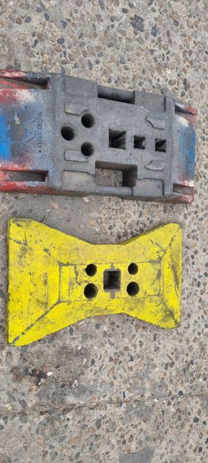 baze din plastic pentru gard organizare santier - imagine 2