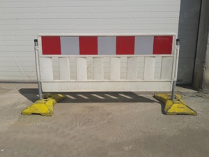 Parapeti de protectie din plastic