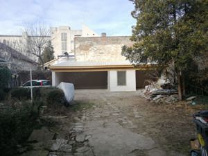 Oferim spre vanzare apartament la casa ultracentral  doar 3 proprietari in curte  - imagine 2