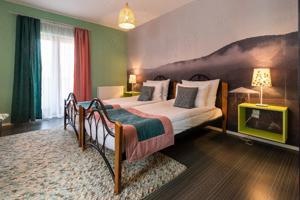 De vanzare Boutique Hotel Rocker's Inn, locatie functionala, zona Cheile Nerei - imagine 11