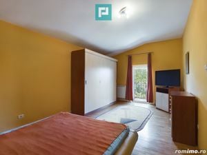 Vilă cu 3 apartamente în zona Parneava - imagine 5