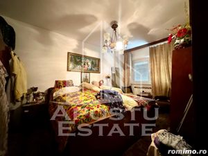 Apartament cu 3 camere, etajul 3, garaj si boxa in CF, zona Girocului - imagine 4