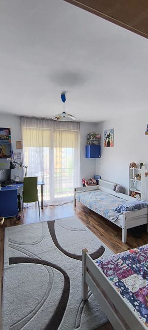  Floresti , Florilor 3 camere 