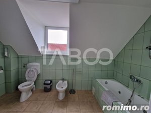 Casa cu 3 nivele si afacere la pachet - un apartament per nivel Strand - imagine 11