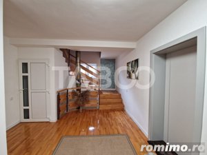 Casa 3 nivele avand etajele 1 si 2 in regim hotelier Strand - imagine 4