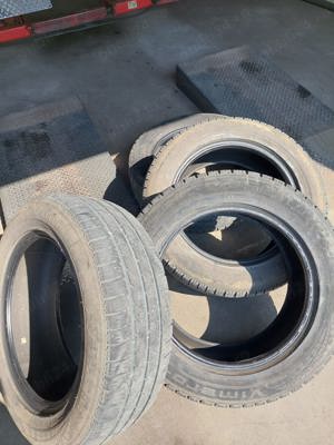 Vând anvelope All seasons