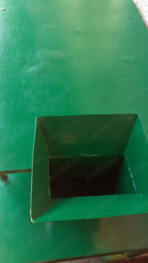 Masina de facut pasta de macese - imagine 2