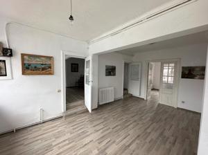 Apartament de vânzare, 5 camere, lângă Internațional, Sinaia - imagine 2