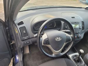 Vând Hyundai i30  - imagine 6