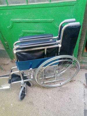 Vând fotoliu rulant și cadru pliabil - imagine 4