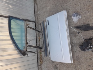 usa stanga fata Audi a4