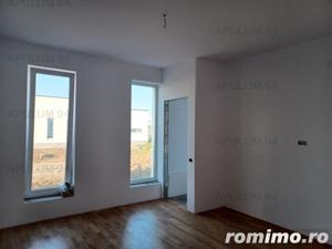 Case SABA RESIDENCE Săbăreni, în apropierea pădurii - imagine 9