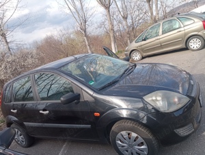 Vând autoturism Ford Fiesta  - imagine 2