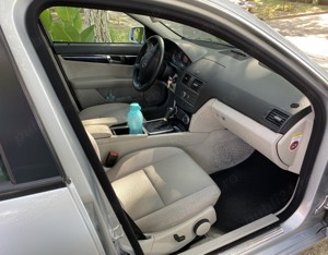 Vând Mercedes C 200 diesel, 2011, 285000 km, cutie automată, brek, înmatriculată. - imagine 5