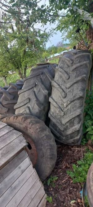 Vand anvelope tractor