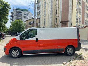 Renault trafic 2.0 diesel - imagine 3