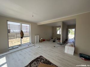 1/2 Duplex Sanmihaiu Roman,4 Camere,2 Bai,Toate Utilitatile - imagine 7