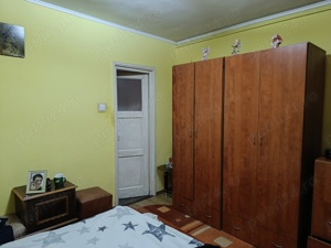 Vand apartament 2 camere - imagine 10