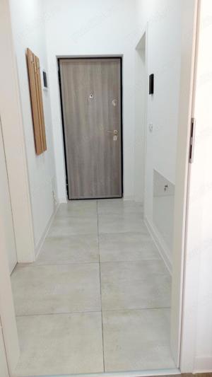 Merita Vazut,In Giroc,Bloc Nou cu Centrala+2 Locuri Parcare,Decomandat,Etajul 1 !!! - imagine 8