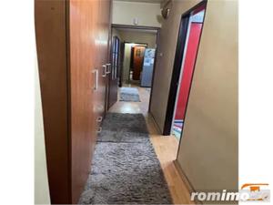 Apartament 2 camere   modificat in 3 , Dambovita, centrala proprie - imagine 5