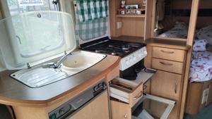 Abbey Ventura încadrată la remorcă specială (se conduce cu cat. B.)  An fabricație 2004 - imagine 5