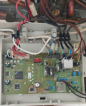 Placă electronică și transformator centrală termică Vaillant VUW INT 242 2-3 - imagine 3