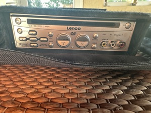 DVD CD MP3 player  LENCO cu doua monitoare pentru auto  - imagine 2