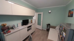 Complet renovat. Mobilat si utilat. Etaj 2.  - imagine 2