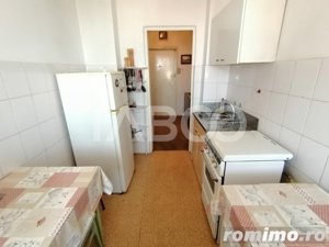 Apartament decomandat de vanzare cu 3 camere balcon zona Mihai Viteazu - imagine 4