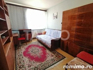 Apartament decomandat de vanzare cu 3 camere balcon zona Mihai Viteazu - imagine 3