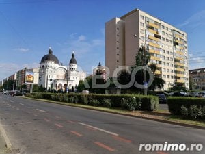 Apartament decomandat de vanzare cu 3 camere balcon zona Mihai Viteazu