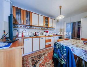 Apartament 4 camere in Deva, zona Piata centrala, Bld. Decebal, 76mp , etaj 2... - imagine 3