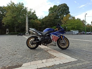 Yamaha R1 - 2009 - imagine 8