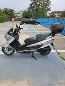 Suzuki Burgman UH 200 pe injecție  - imagine 9